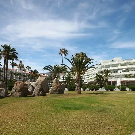 Altamira, El Duque Apartment *